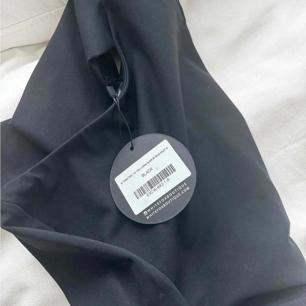 NWT white fox Attracted To You Long Sleeve Bodysuit Black - Picture 7 of 7